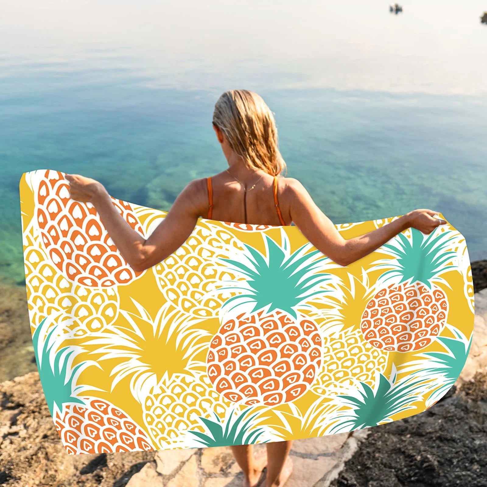 Tropical Pineapple Print Microfiber Beach Towel, Bath Towel, Sand-proof Blanket, All-Purpose Towel for Travel, Poolside, 30X60 Inches