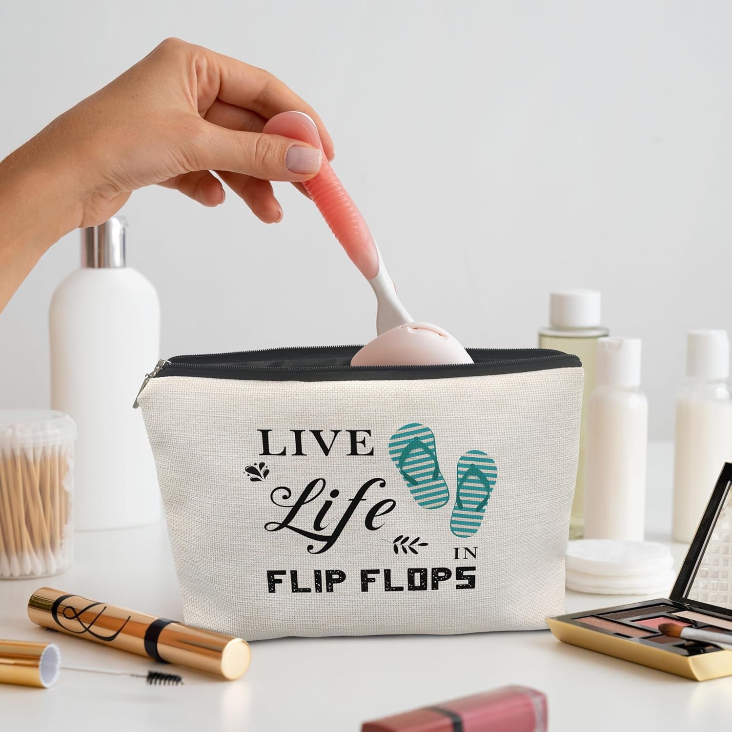 Beach Makeup Bag, Summer Makeup Bag, Beach Cosmetic Bag, Beach Gifts for Women Friends, Beach Stuff for Women, Summer Beach Essentials, Women Beach Weekend Gifts