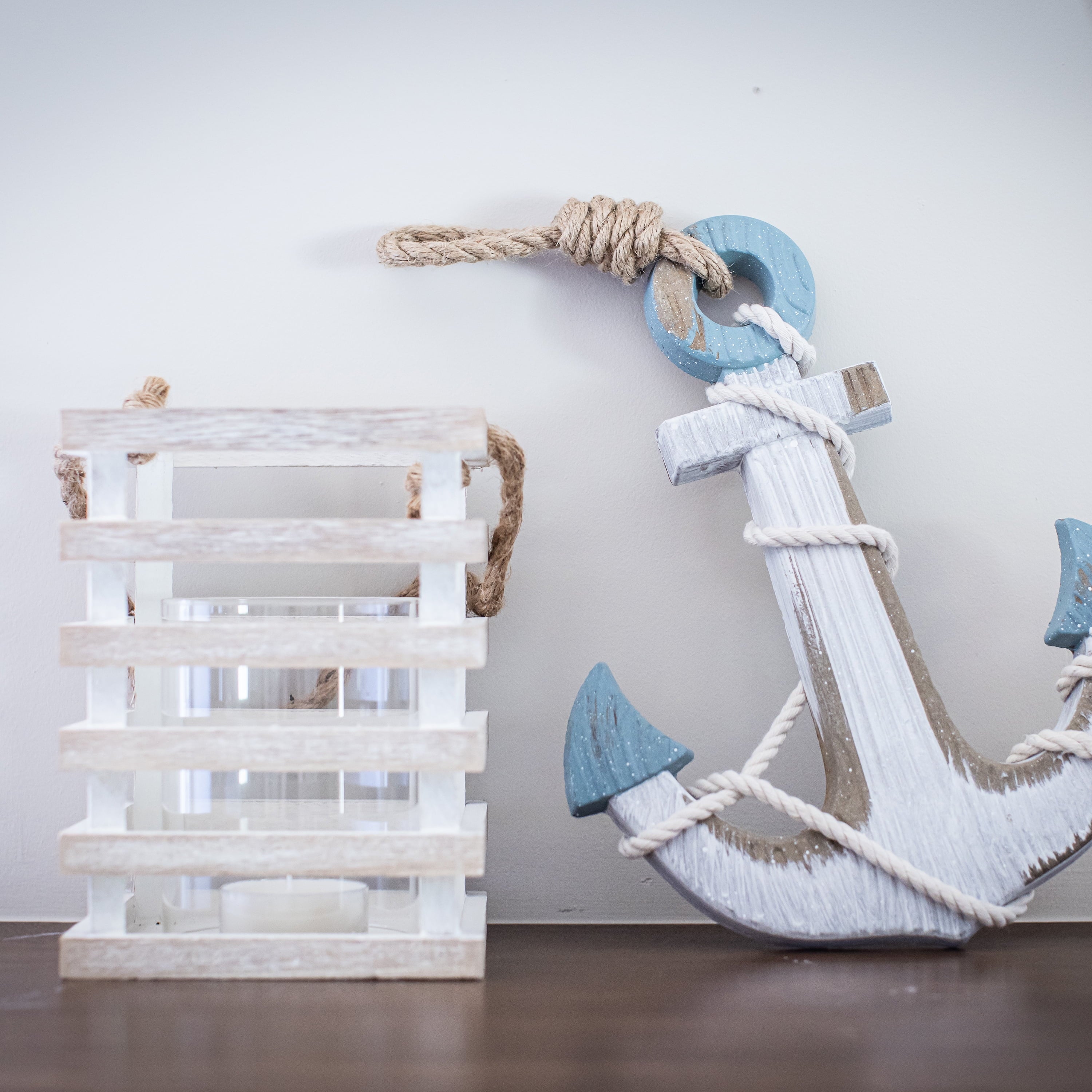 Stonebriar Indoor 8" Coastal Wood Candle Holder with Removable Glass Cylinder, Off-White